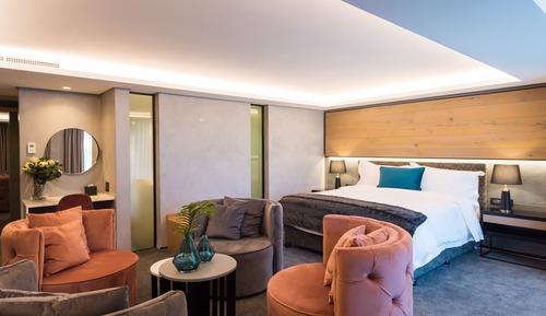 Superior Room, 1 King Bed