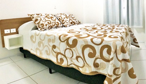 Apartment (412)