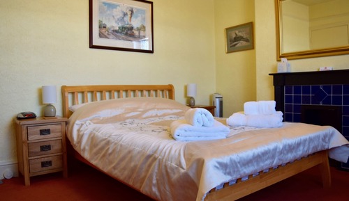 Double Room, Bathtub