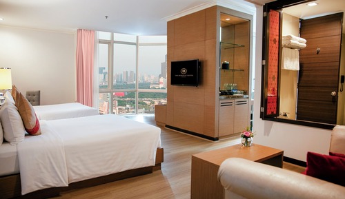 Luxury Quadruple Room (Main Tower)