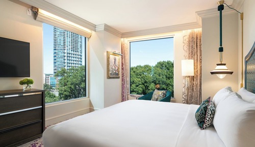 Suite, 1 Bedroom, Non Smoking, Corner (Mobility Accessible, Roll-In Shower)