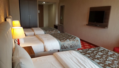 Standard Triple Room, 3 Twin Beds, City View