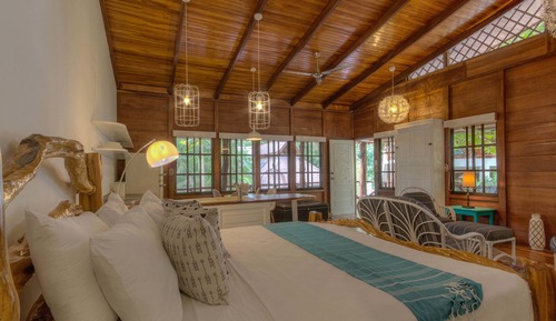 Suite, Multiple Beds, Garden View