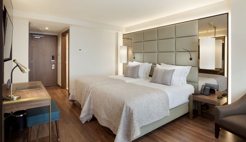Superior Twin Room, Partial Sea View