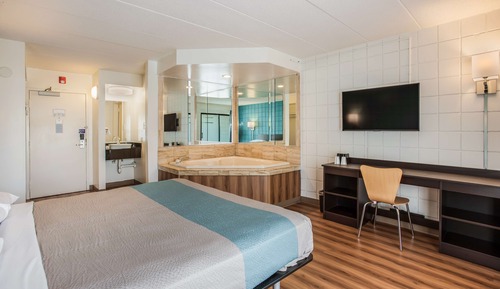 Standard Room, 1 King Bed, Non Smoking
