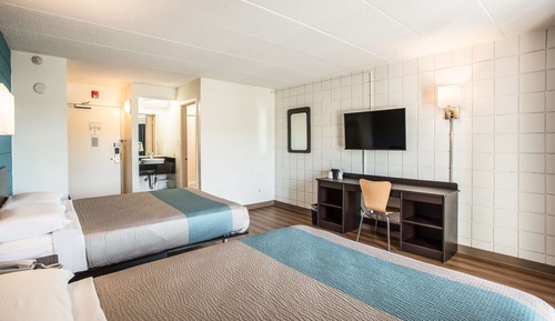 Standard Room, 2 Queen Beds, Non Smoking