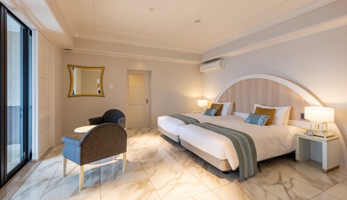 Royal Pool Villa House