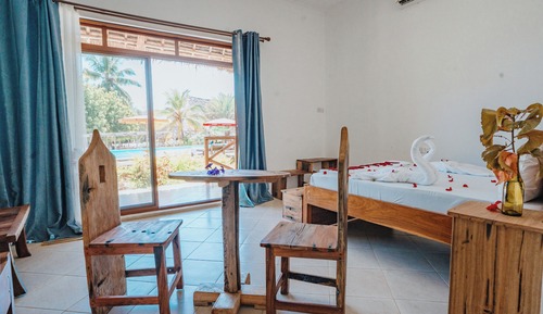 Deluxe Double Room, 1 Double Bed, Pool View