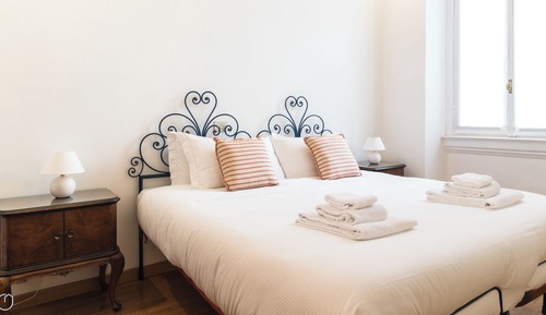 Apartment (2 Bedrooms)