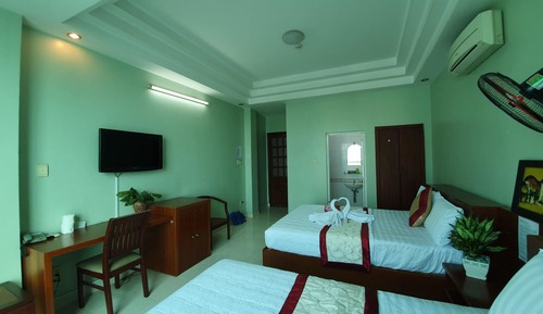 Deluxe Family Room