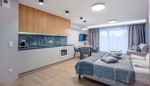 Room (D 16)
