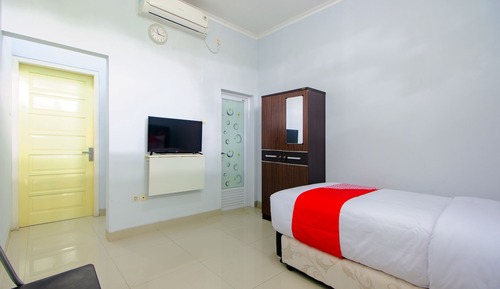 Standard Single Room