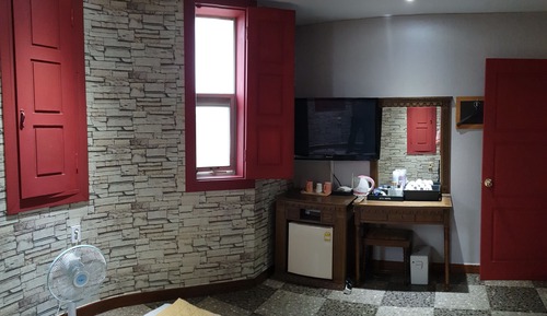 Ondol Room