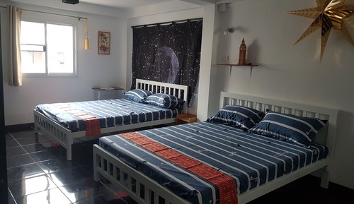 Design Quadruple Room