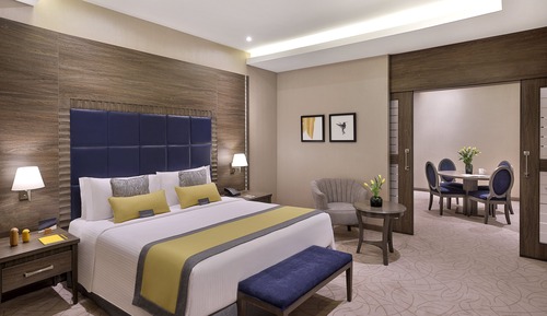 Suite, 1 King Bed, Non Smoking, Jetted Tub