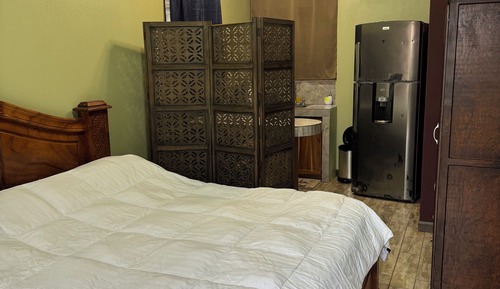 Deluxe Studio Suite