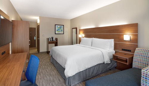 Standard Room, 1 King Bed, Accessible (Mobil Roll Shwr)