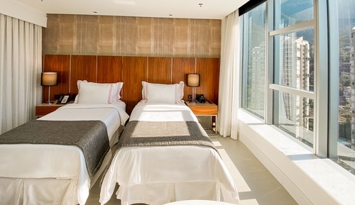 Deluxe Room, Accessible