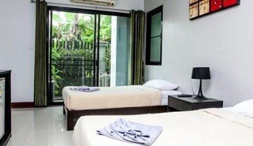 Standard Twin Room