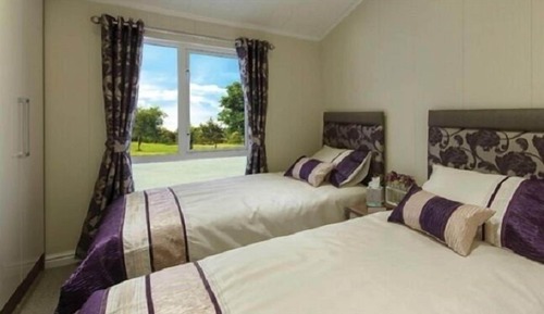 2 Bedroom Lodge
