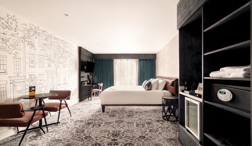 Premium Room, 1 King Bed