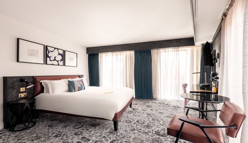 Premium Room, 1 Queen Bed