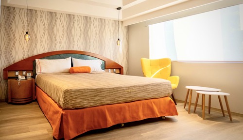 Premier Room, 1 King Bed