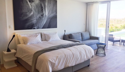 Signature Studio Suite, Sea View, Beachfront