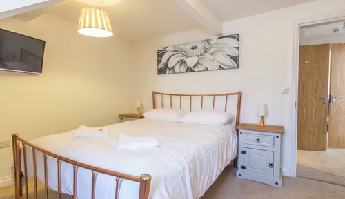 2 bed- Crow's Nest