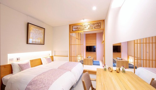Superior Twin Room (with Japanese Style Room)