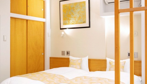 Deluxe Twin Room (with Japanese Style Room)
