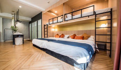 Family Room, Multiple Beds