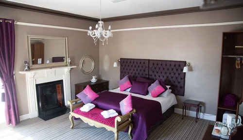 Honeymoon Suite (First floor)