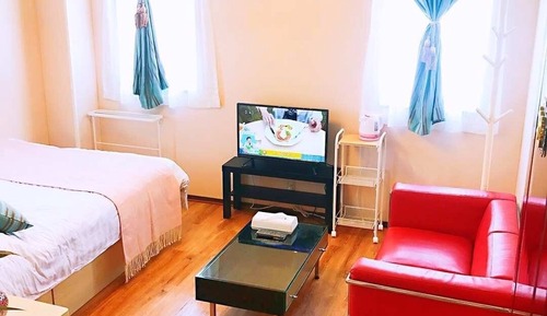 Deluxe Double Room (202)