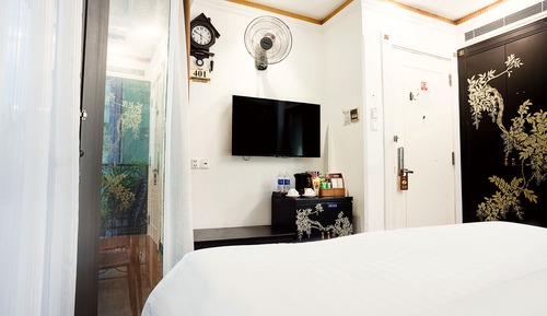 Deluxe Double Room, City View