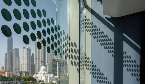 Extra ME + Junior Suite with Burj Khalifa View and Jacuzzi (2+1)
