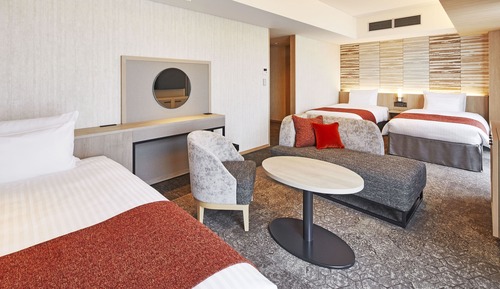 Deluxe Triple Room, Non Smoking, City View