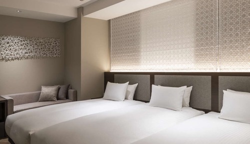 Family Triple Room, Non Smoking (Children breakfast fee paid onsite)