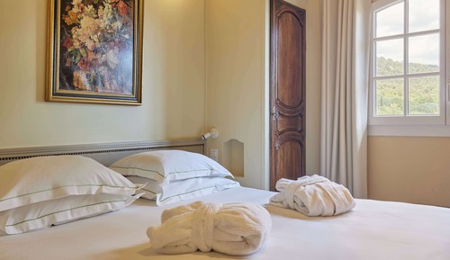 Comfort Room, 1 King Bed, Non Smoking (Twin bed on request, View)