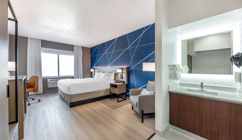 Standard Room, 1 King Bed, Non Smoking