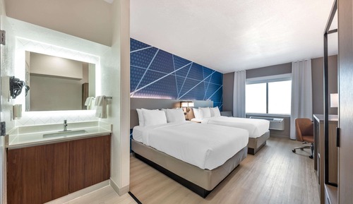 Standard Room, 2 Queen Beds, Non Smoking