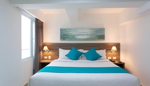 Deluxe Suite, 1 King Bed, Non Smoking