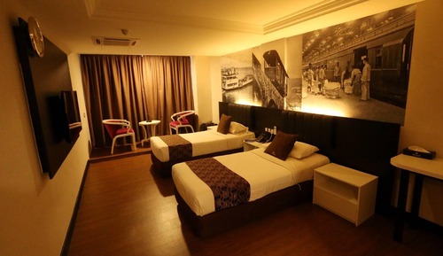 Deluxe Twin Room