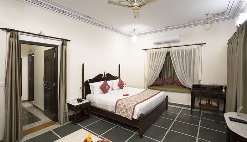 Super Deluxe Room