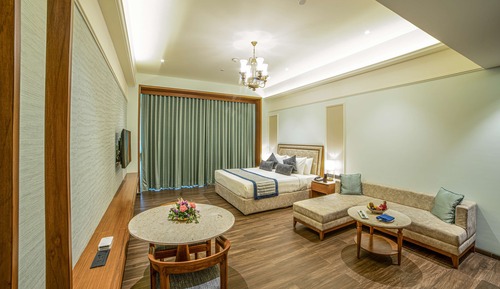 Executive Room, Pool View