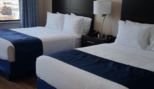 Room, 2 Queen Beds, Non Smoking, Lake View