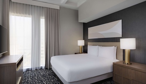 Room, 1 King Bed, Accessible (WITH SHOWER)