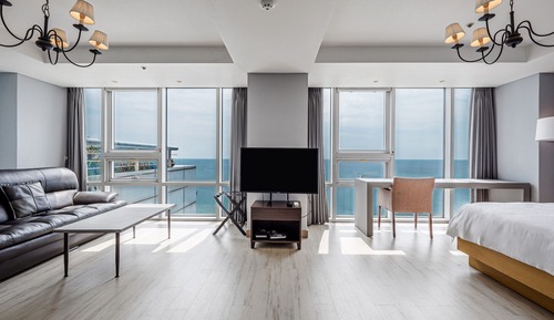 Executive Suite, Ocean View