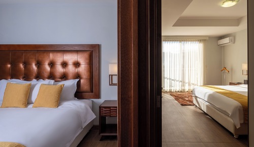 Superior Apartment, 2 Queen Beds, City View