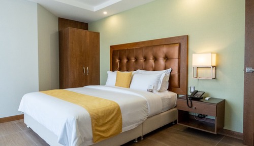 Junior Suite